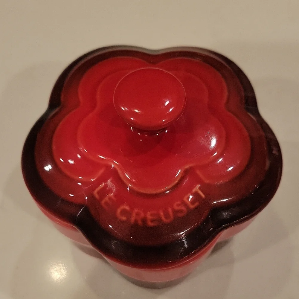 Le Creuset Cerise Red Retired Flower Cocotte
